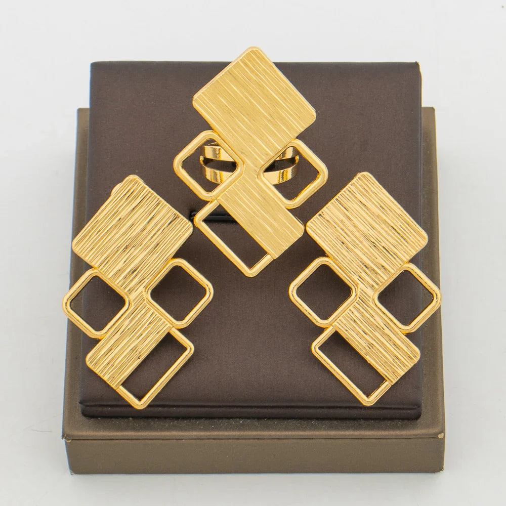Dubai Gold Color Jewelry Set for Party Leaf Design Earrings and Cocktail Ring 2Pcs Set for Weddings Bridal Jewelry Accessories
