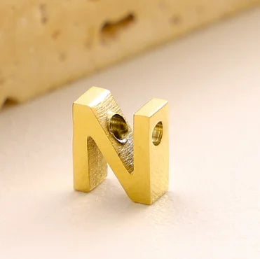 Stainless Steel Initial Heart Charm for Jewelry Silver Plated Letter Name Pendant for Women Wholesale Alphabet A-Z Jewelry Gift