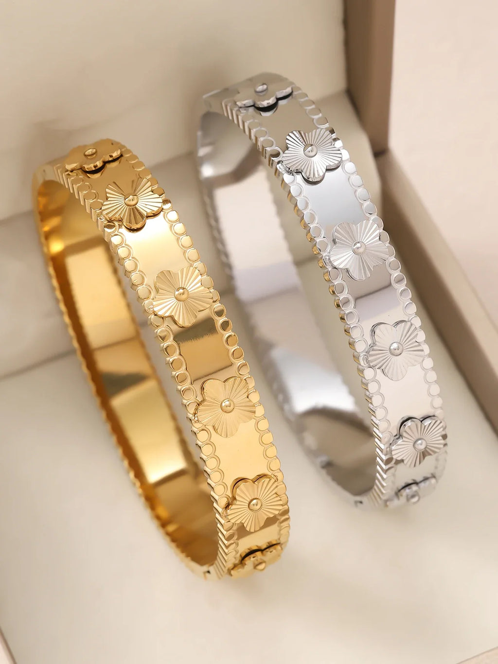 1pc 18K Gold Plated Stainless Steel Stackable Bracelet With Chain And Clover Design, Fashion Style For Women, Suitable For Casua