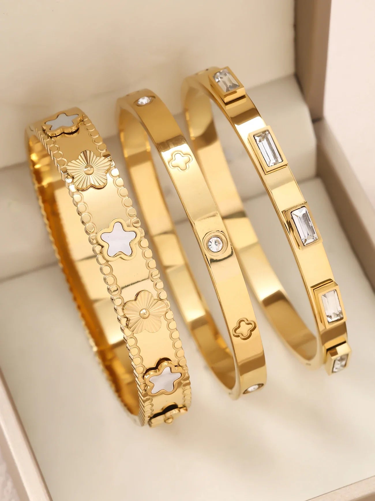 Fashionable Women's 18K Gold-Plated Stainless Steel Stackable Bracelet Never Fading Gold-Plated Stainless Steel Jewelry Accessor