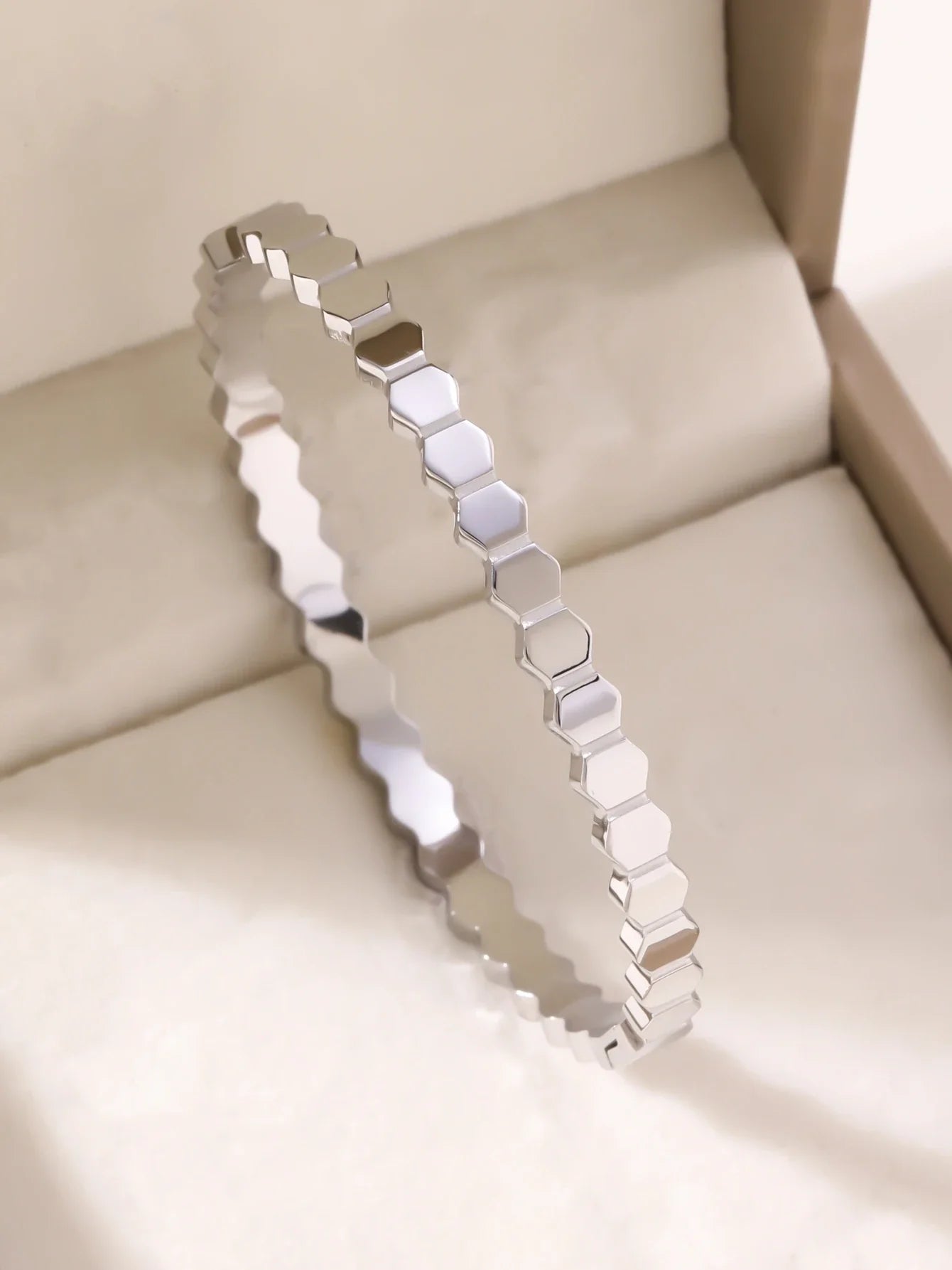 1pieces/set women's wedding jewelry party holiday Valentine's Day gift stainless steel bracelet plated with 18K gold bracelet