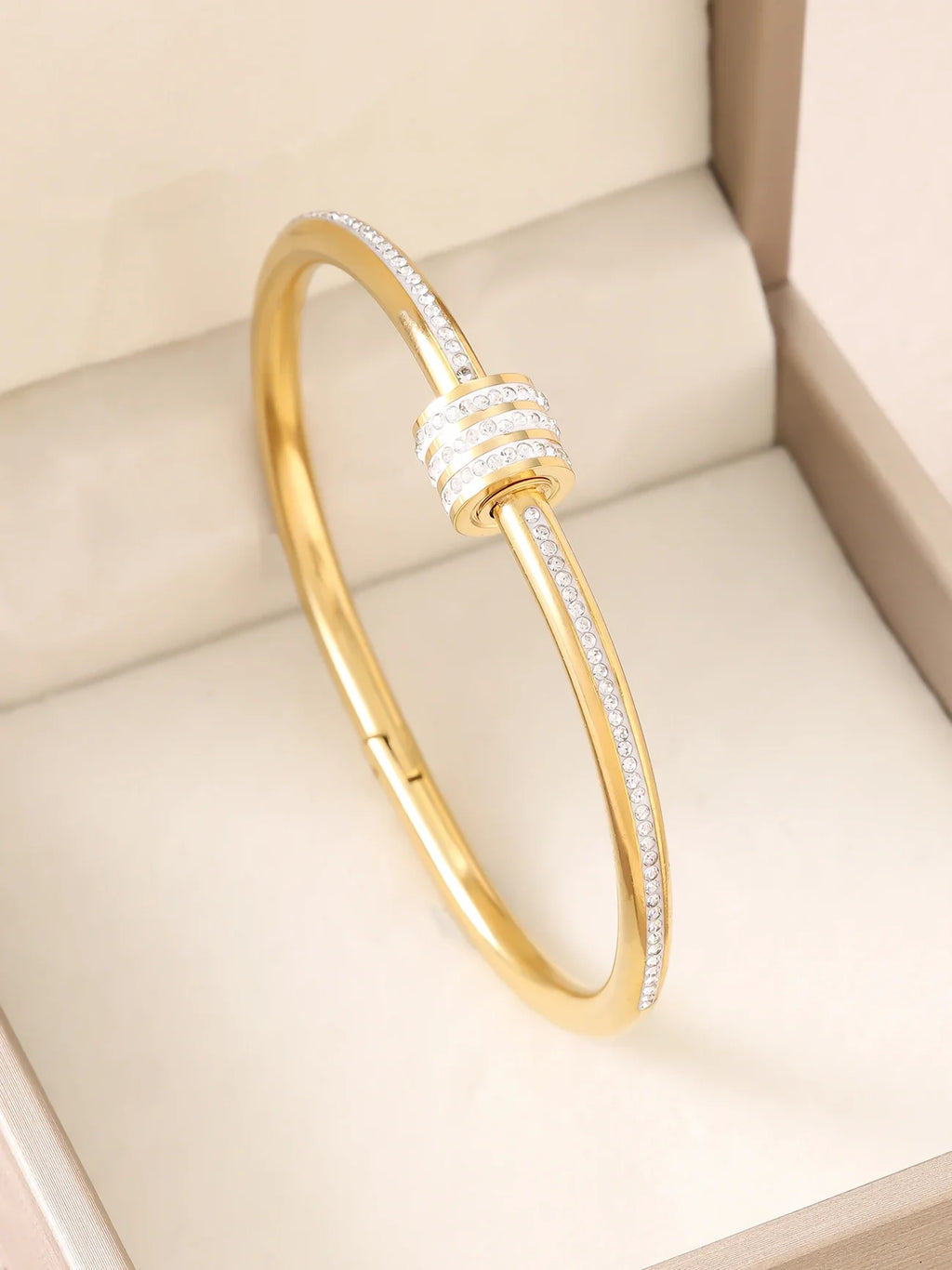 1pc 18K Gold Plated Stainless Steel Stackable Bracelet With Chain And Clover Design, Fashion Style For Women, Suitable For Casua