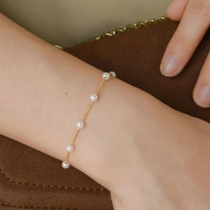 New Simple Imitation Pearl Chain Bracelet for Women Fashion Temperament Gold Color Chain Bracelets Party Hand Ornament Jewelry