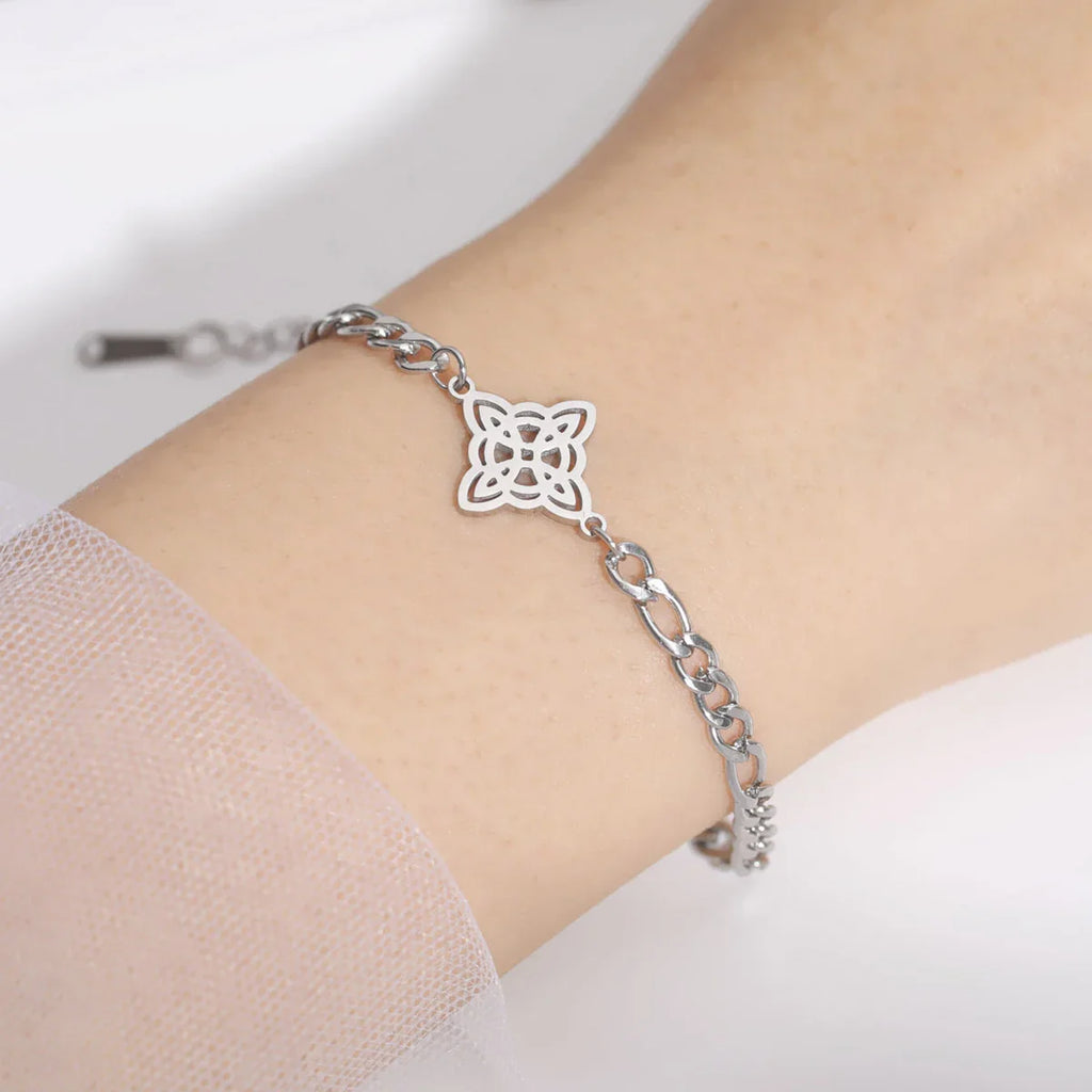 Hollow Chinese Knot Charms Bracelets Witch Knot Chain Bracelet Women Men Vintage Love Jewelry Gifts