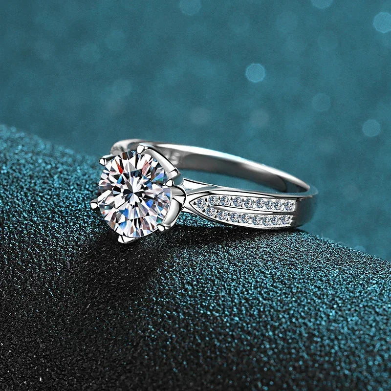 NeeTim 0.5ct 1ct Moissanite Engagement Ring Women Proposal Rings S925 Sterling Silver with White Gold Plated Wedding Band