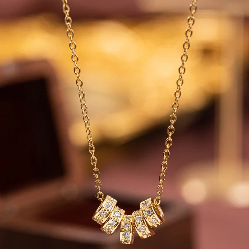 1pcs Gold Five Round Perforated Pendant Necklace Women's Trendy Minimalist Jewelry Versatile Adjustable Necklace Pendant