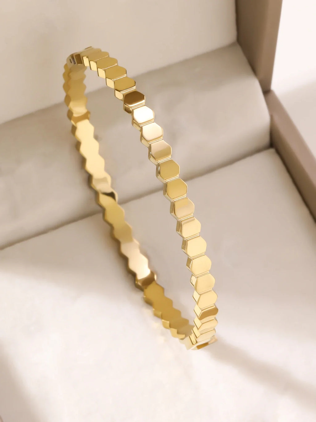 1pieces/set women's wedding jewelry party holiday Valentine's Day gift stainless steel bracelet plated with 18K gold bracelet