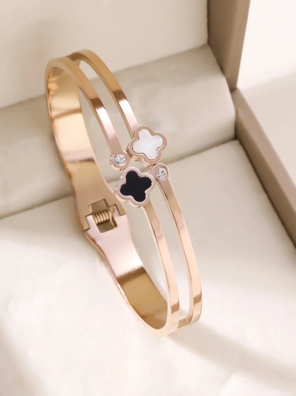 1pieces/set women's wedding jewelry party holiday Valentine's Day gift stainless steel bracelet plated with 18K gold bracelet