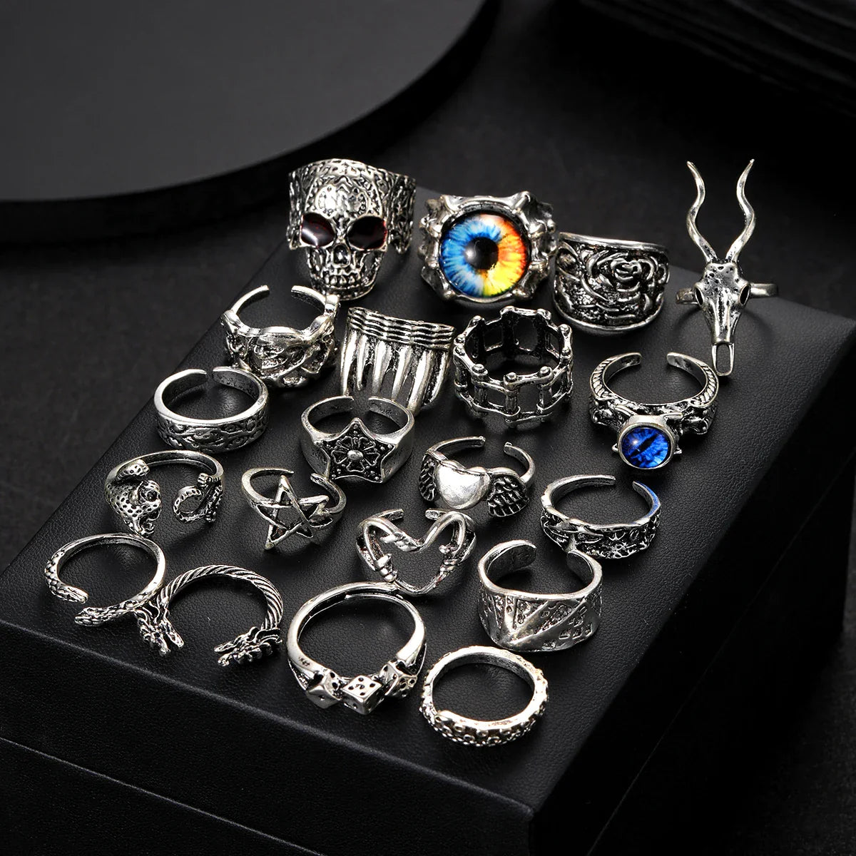 20Pcs/Set Retro Punk Gothic Rings for Women Men Silver Color Heart Evil Eyes Skull Snake Pentagram Rings Set Trendy Jewelry Gift