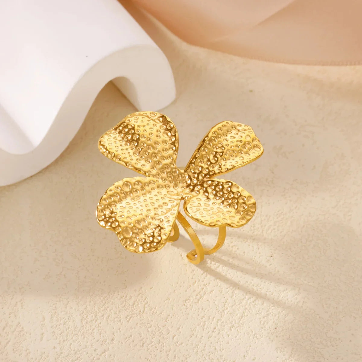 Stainless Steel Gold Color Flower Rings for Women Fashion Geometric Opening Adjustable Finger Ring Vintage Jewelry Gifts