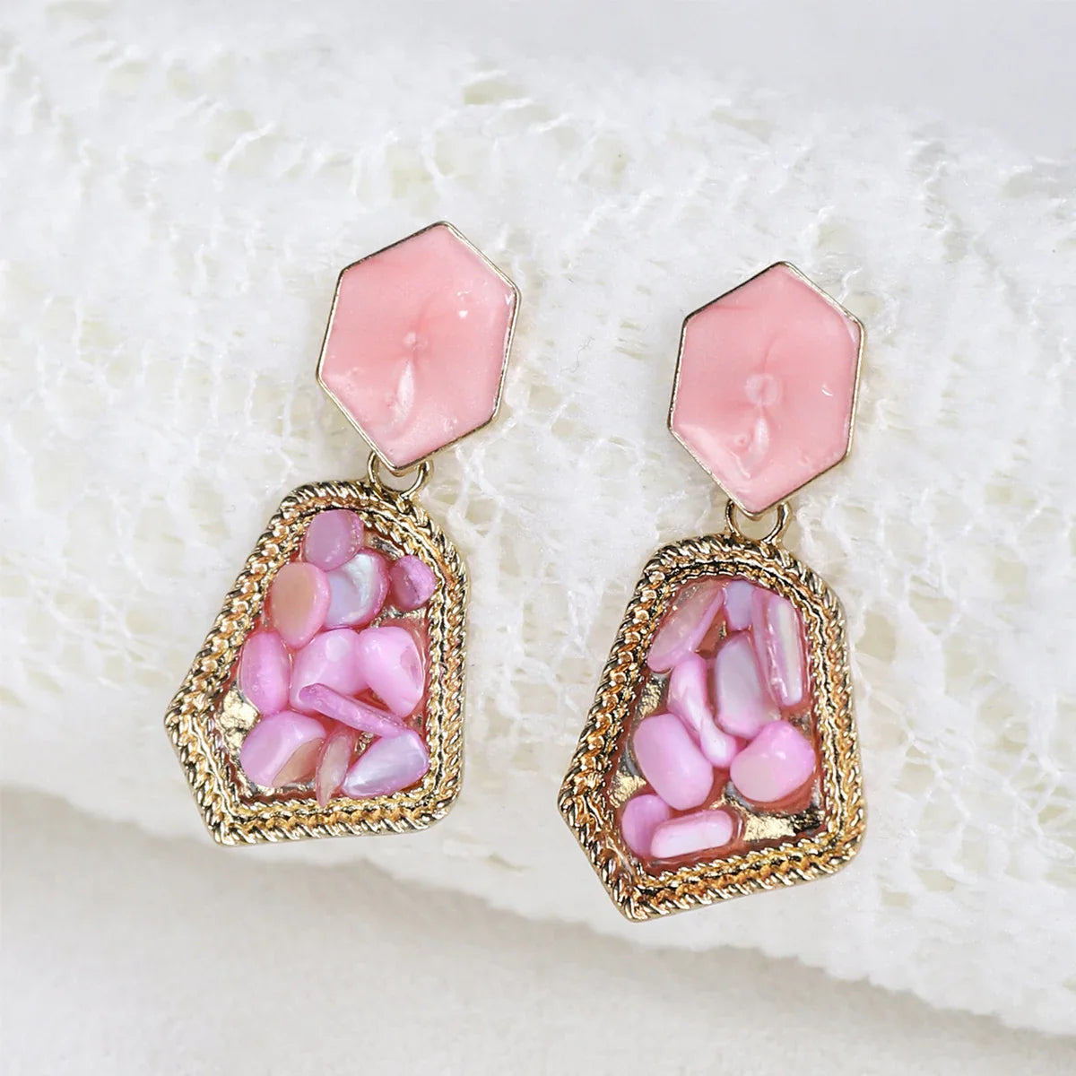 Red Color Women Dangle Earrings Geometric Pendants Gold Color Metal Hook Earrings Long Hang Earrings pendientes fashion jewelry