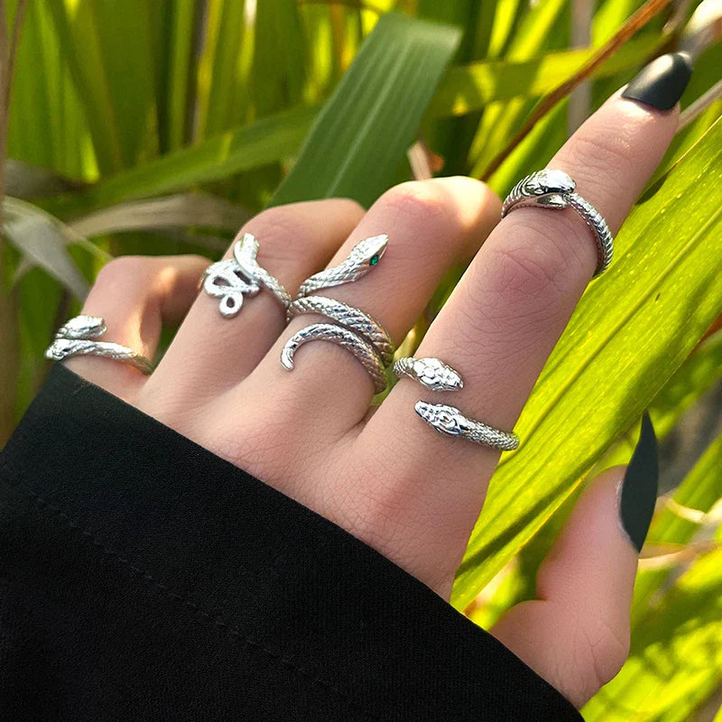 Vintage Punk Metal Multi Element Ring Set For Women Men Antique Silver Color Butterfly Snake Skull Finger Rings Gothic Jewelry