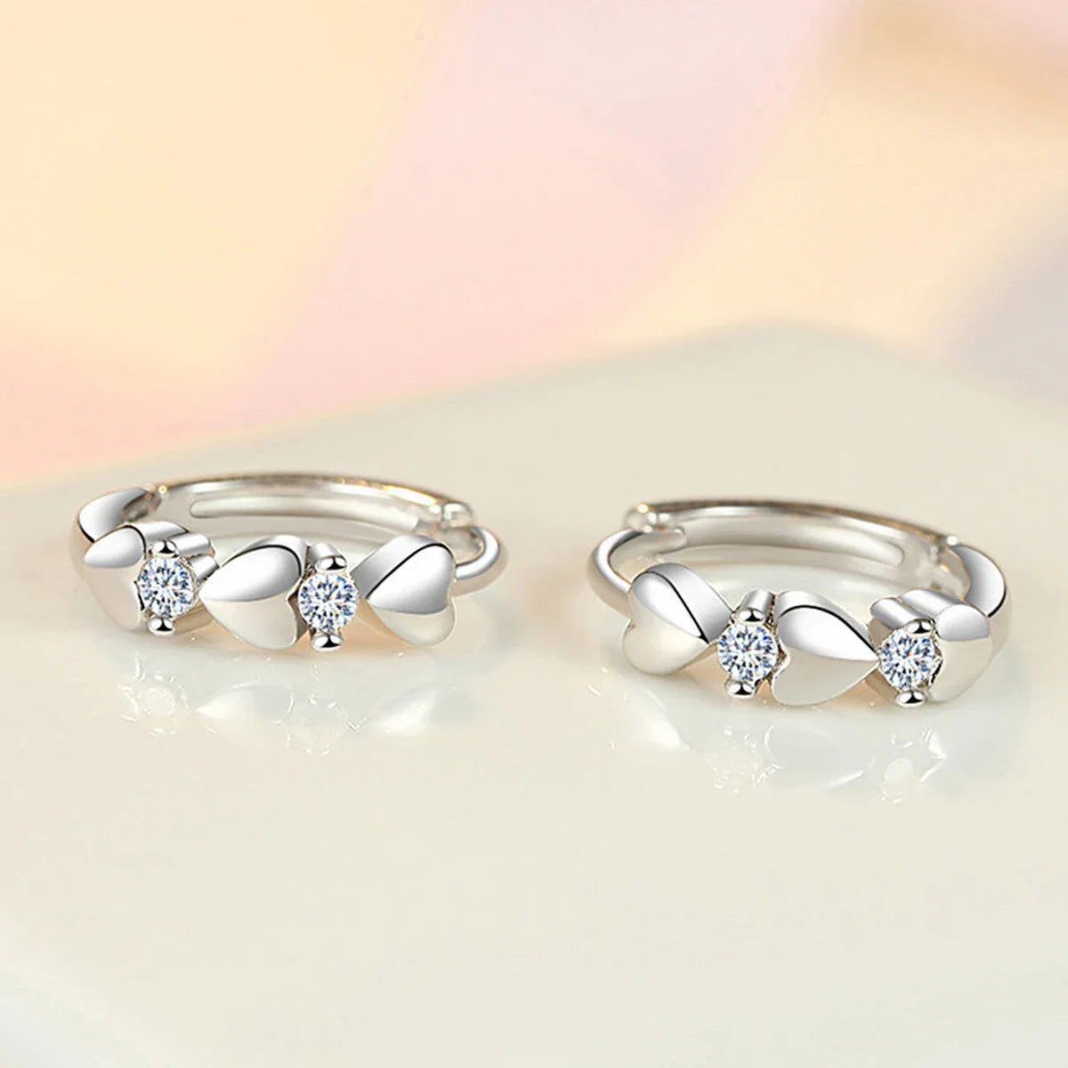 Cute Heart Small Hoop Earrings Women 3 Metal Colors Trendy Girls Ear Circle Earrings Fancy Accessories Statement Jewelry
