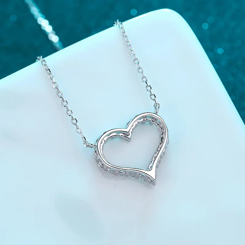 NeeTim D Color Moissanite Necklace Heart Pendant 925 Sterling Silver White Gold Plated Chain Fine Neck Chain for Women Wholesale