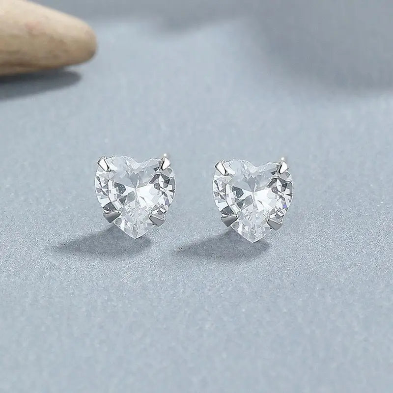 S925Silver Love zircon earrings for women, fashionable and simple ins, heart shaped earrings, personality and temperament