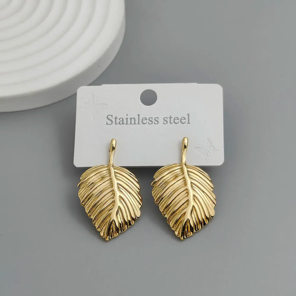 Creative heavy metal pentagonal star leaves stainless steel earrings, waterproof and rusty-free women's earrings, party jewelry