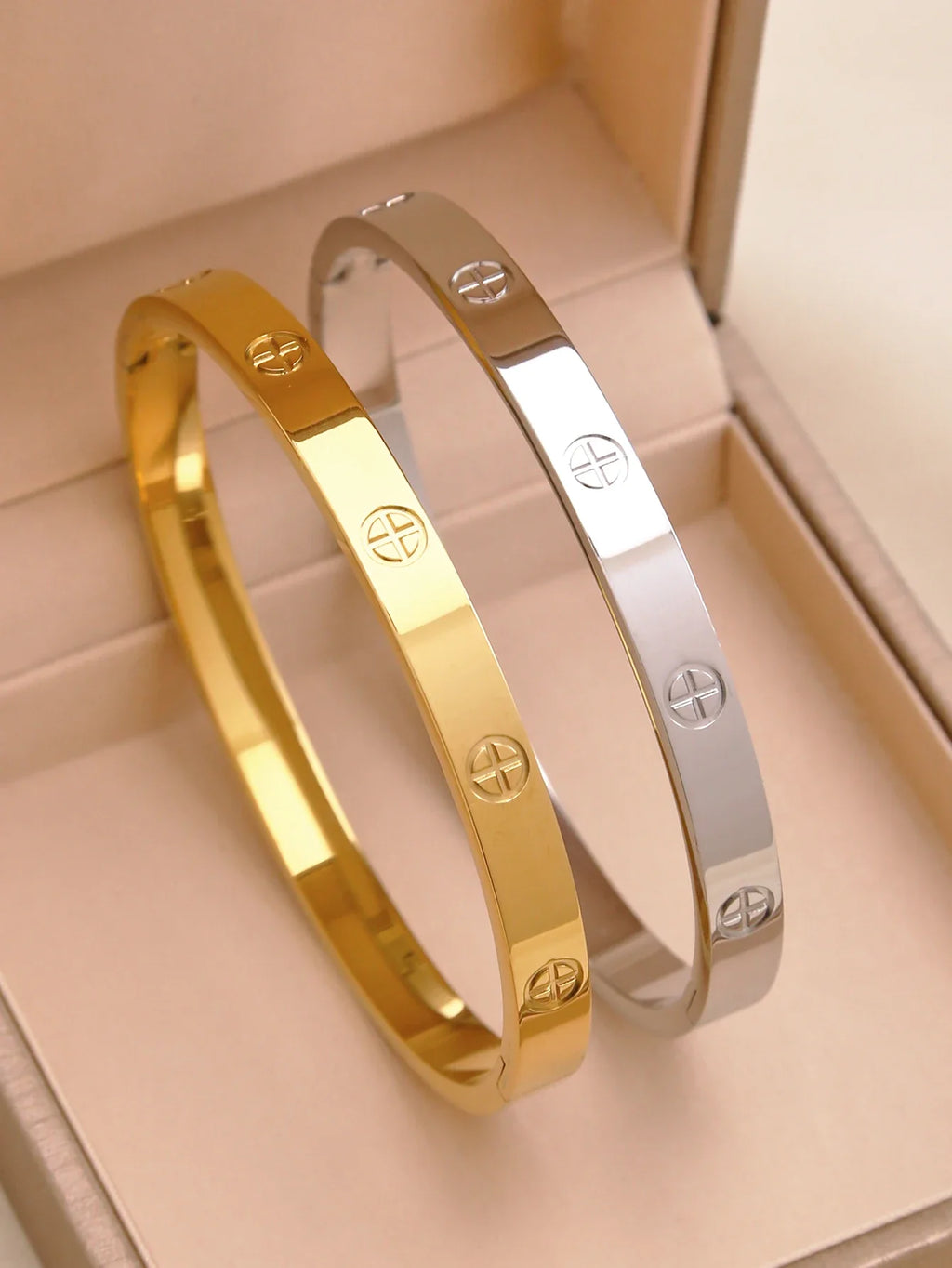 18K gold-plated stainless steel non fading gold bracelet - durable and fashionable jewelry accessory, suitable for holiday gifts