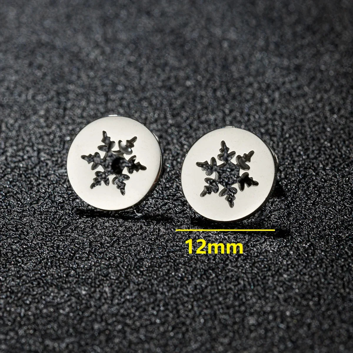 High Quality Stainless Steel Stud Earrings Girl Snowflake Elk Deer Silver Color Tragus Piercing Women'S Earrings Christmas Gifts