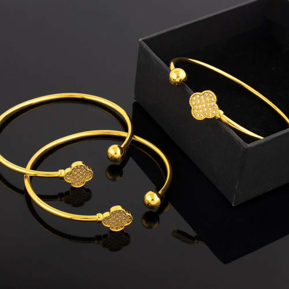 New Design Classic Luxury Stainless Steel Shiny Zircon Clover Bracelets Elegant Temperament For Women's Daily Wear Jewelry Gifts