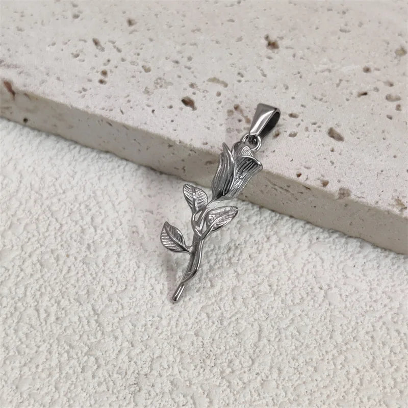 Vintage Summer Accessories Stainless Steel Pendant Necklaces Women's Jewelry Rose Pendant Necklace Charms