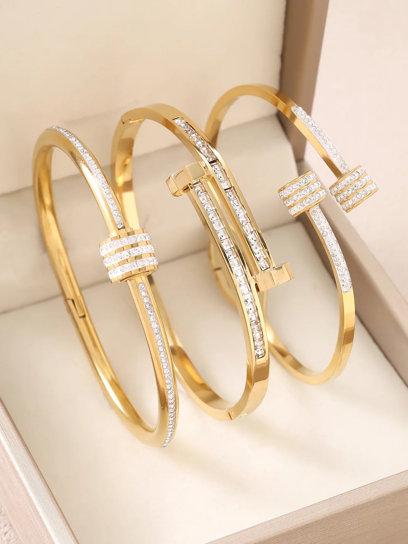 1pc 18K Gold Plated Stainless Steel Stackable Bracelet With Chain And Clover Design, Fashion Style For Women, Suitable For Casua