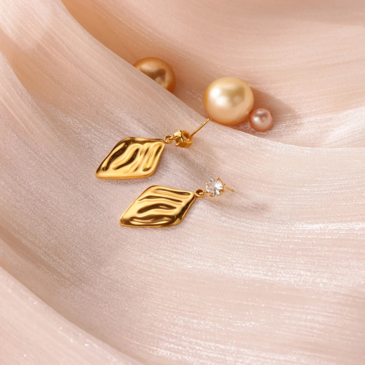 Vintage Gold Color Heart Hoop Earrings For Women Stainless Steel Geometric Piercing Earring Luxury Zircon Jewelry Wedding Gift