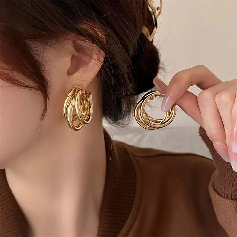 Korean Gold Color Hoop Earring for Woman Metal Elegant Vintage Geometric Statement Luxury Earrings Party 2025 New Jewelry Gift
