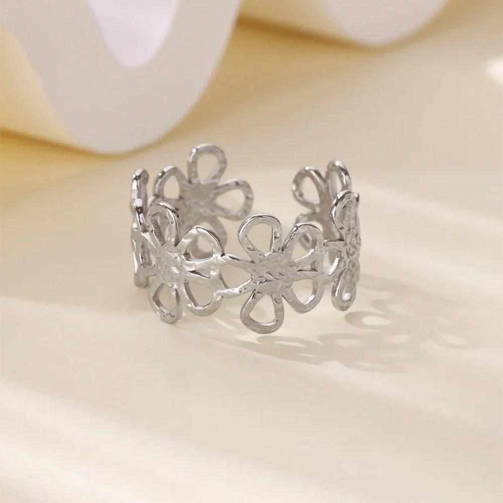 Gold Color Anillos Stacked Multiple Flowers Rings Elegant Women Stainless Steel Shell New Ring Jewelry Wedding Birthday Dainty