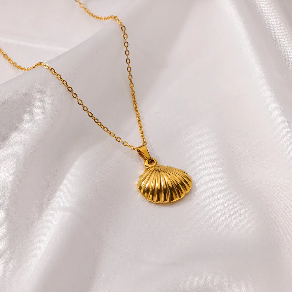 Vintage Starfish Shell Necklaces For Women Gold Color Stainless Steel Pendant Shell Necklace Aesthetic  Summer Jewelry Gift bff