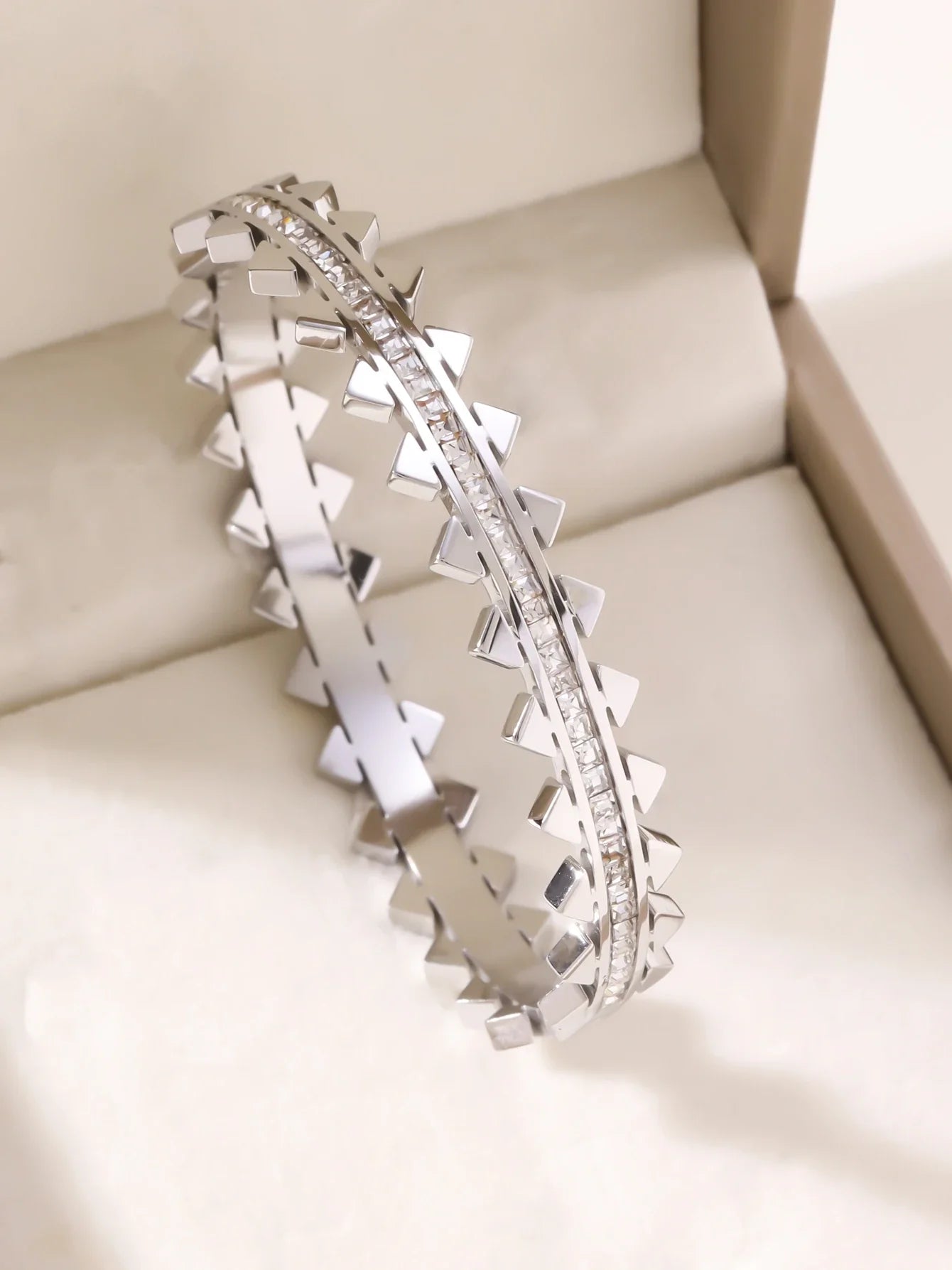 1pieces/set women's wedding jewelry party holiday Valentine's Day gift stainless steel bracelet plated with 18K gold bracelet