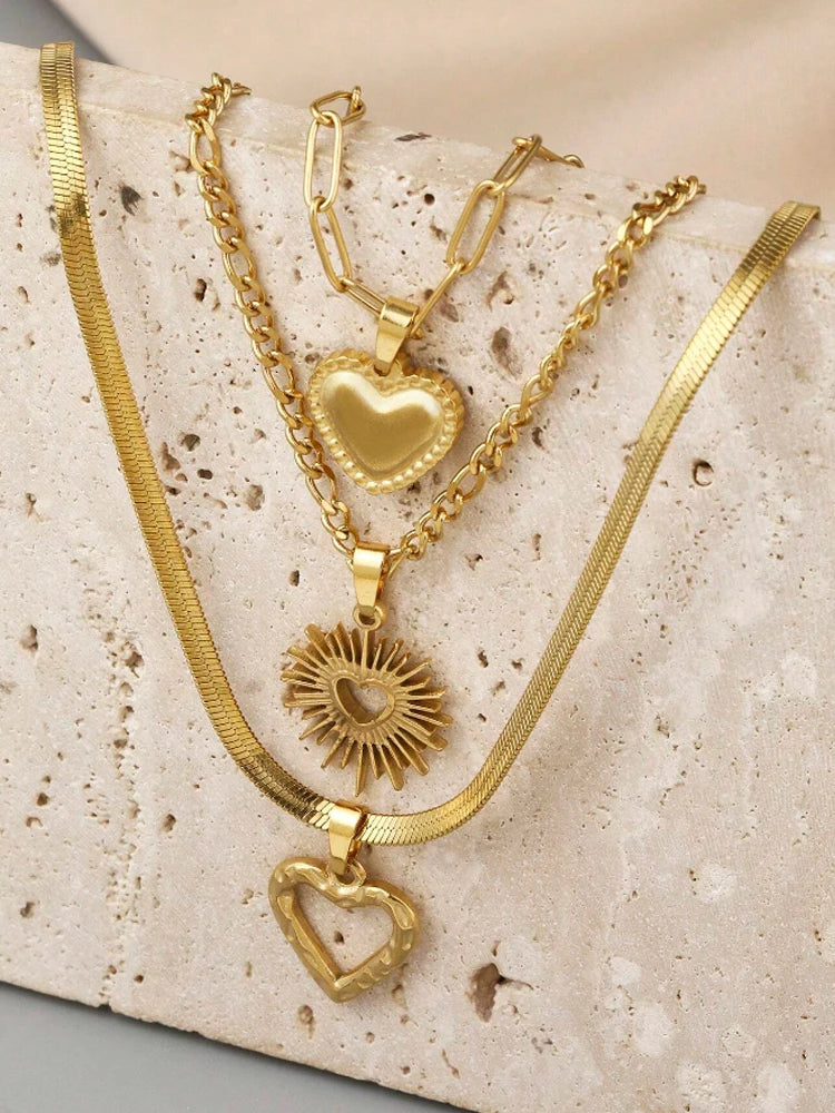 3 Pcs Fashion Bohemia Heart Pendant Chain Layered Necklace for Women Summer Beach Simple Copper Metal Necklace Jewelry Gift 2024