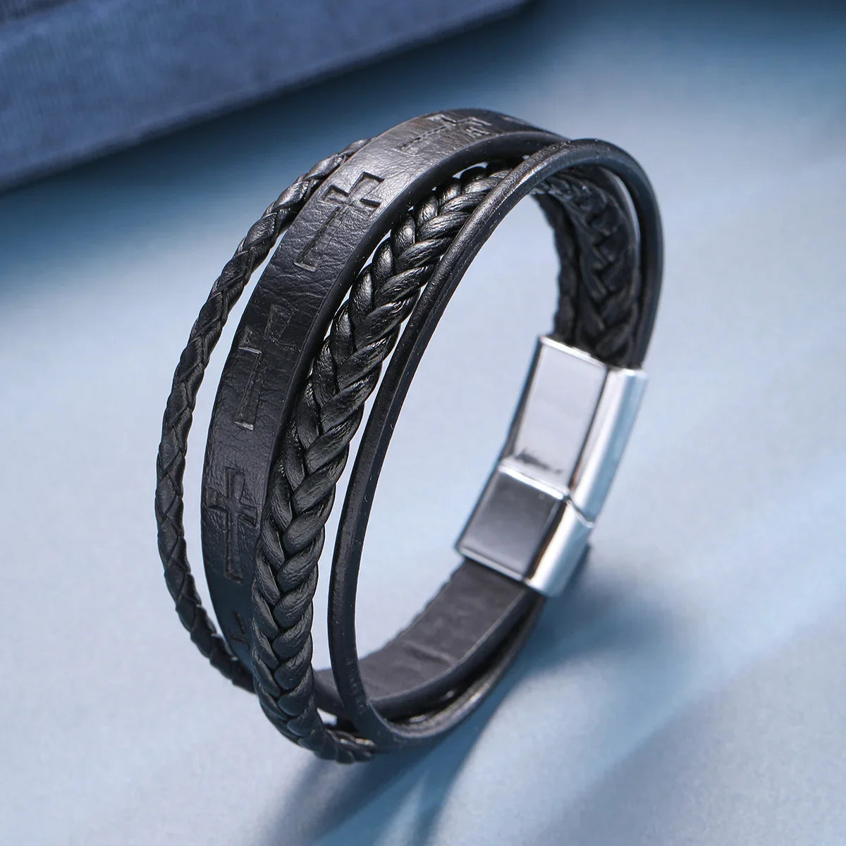 Fashion Cross Leather Rope Bracelet for Men Vintage Woven Leather Bracelet Punk Metal Magnet Buckle Personality Bracelet Jewelry