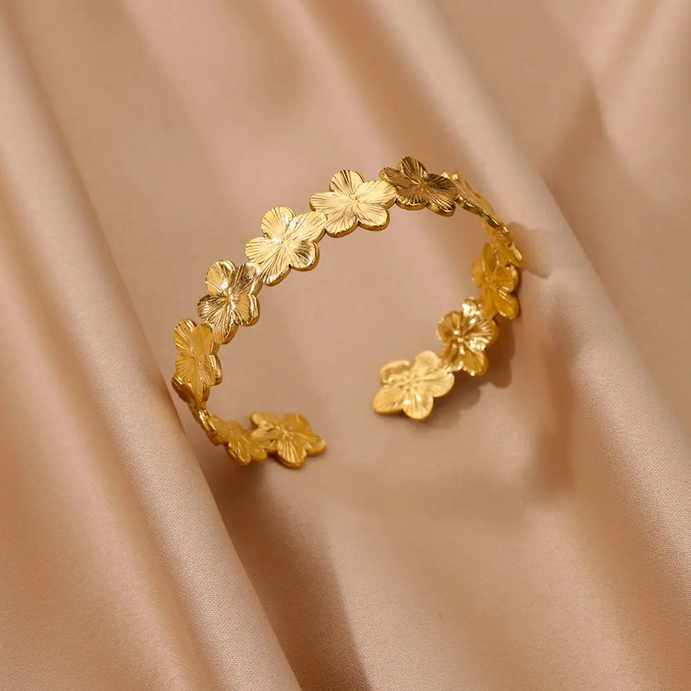 Vintage Flower Bangles For Women Gold Color Stainless Steel Flower Bangles Bracelets Femme Jewelry Party Gift pulseras