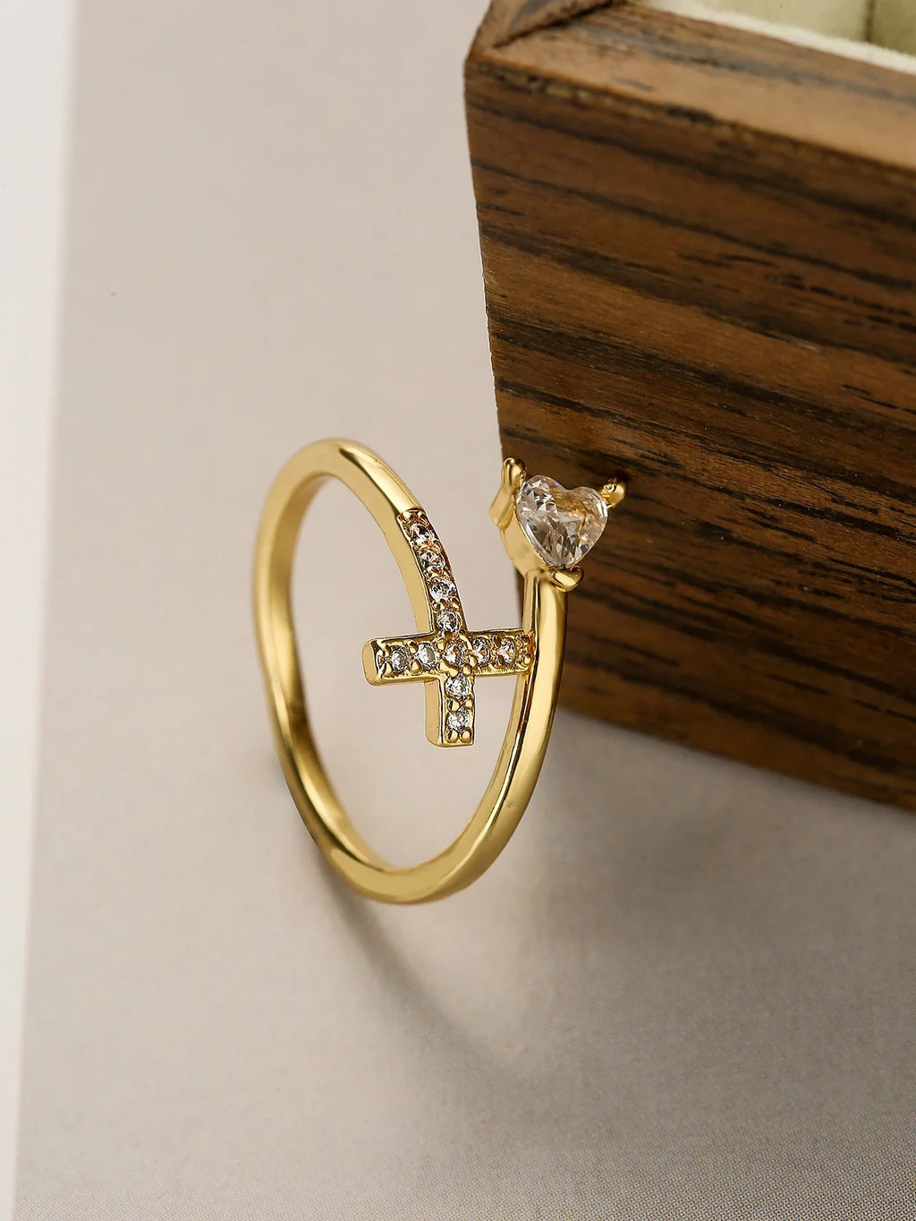 Classic Design Bling Bling Cross Ring 2026 Fashion Gold Color CZ Open Ring Adjustable Wholesale Christian Jewelry Gift