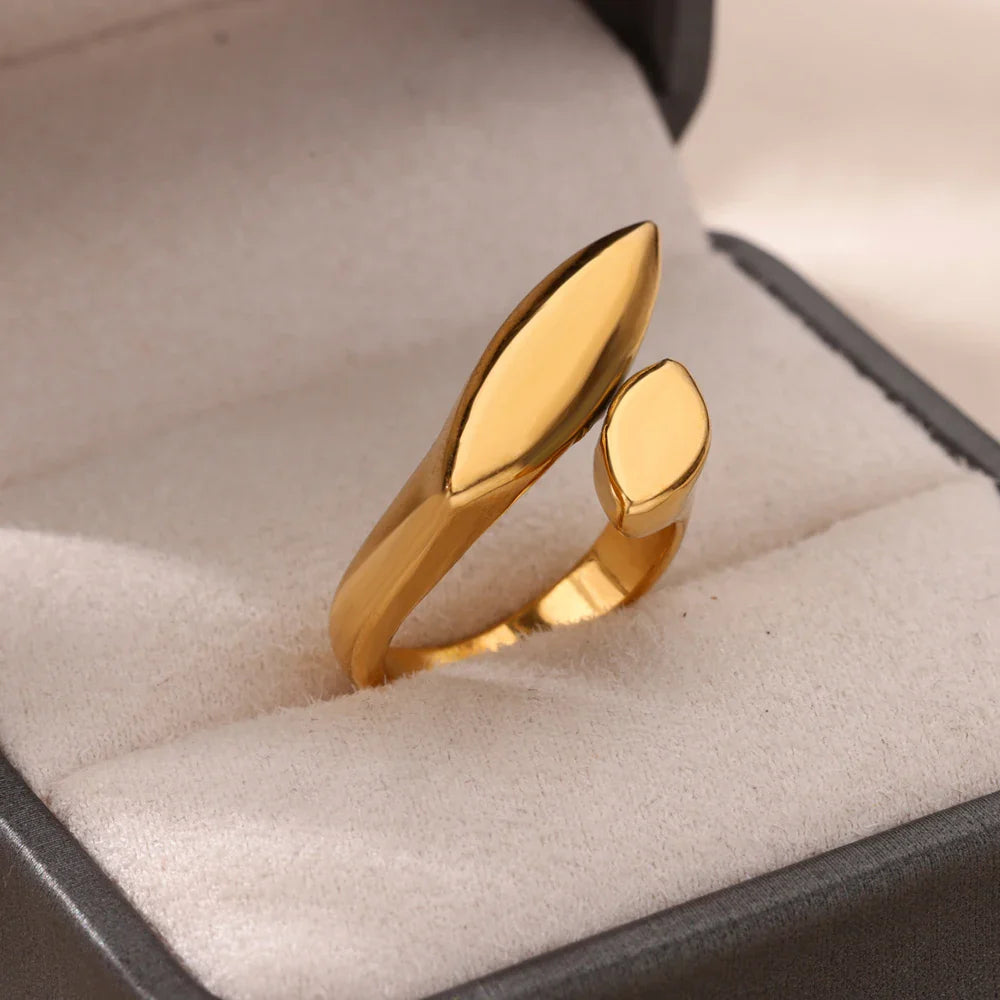 Unique Irregular Curved Rings for Women Vintage Matte Gold Color Geometric Adjustable Finger Rings Punk Party Wedding Jewelry
