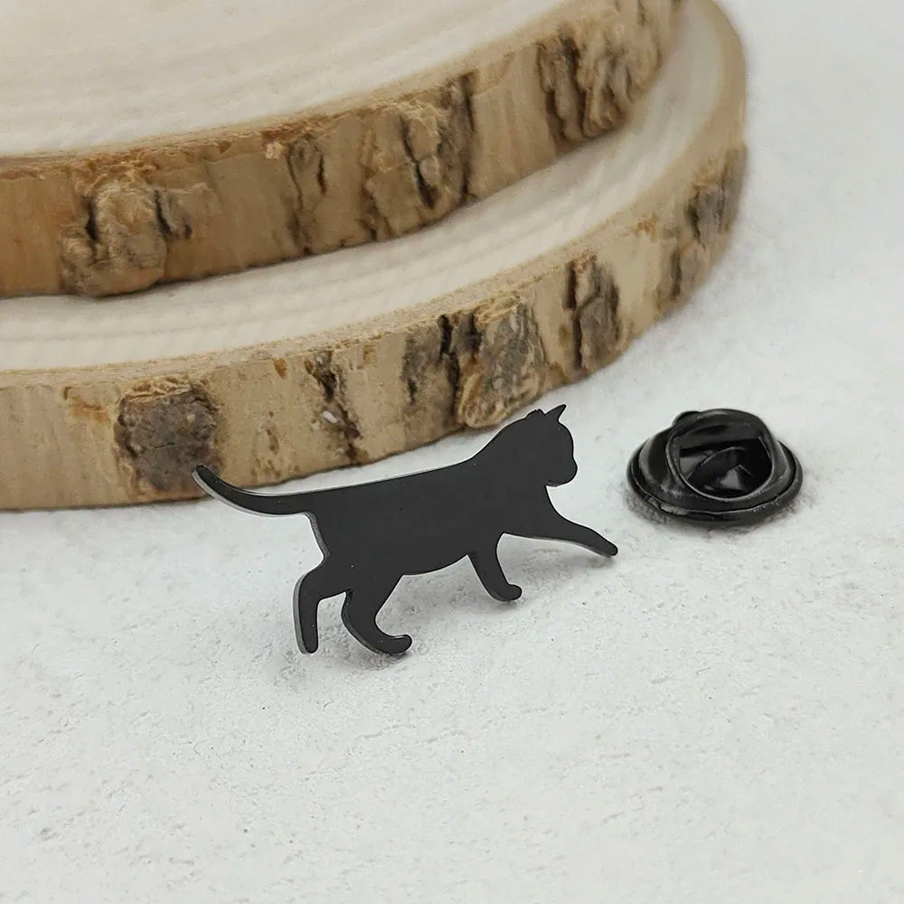 Creative walking cat gold plated stainless steel brooch, waterproof non-fading badge set, suit lapel pin, wedding party wearing