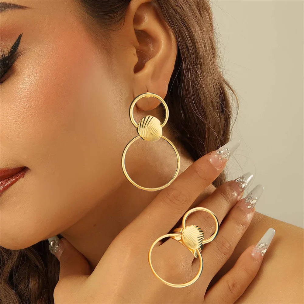 Luxury Earrings with Ring Jewelry Set for Party 18k Gold Color Clip Earrings and Finger Ring 2Pcs Set for Weddings Bridal Gifts