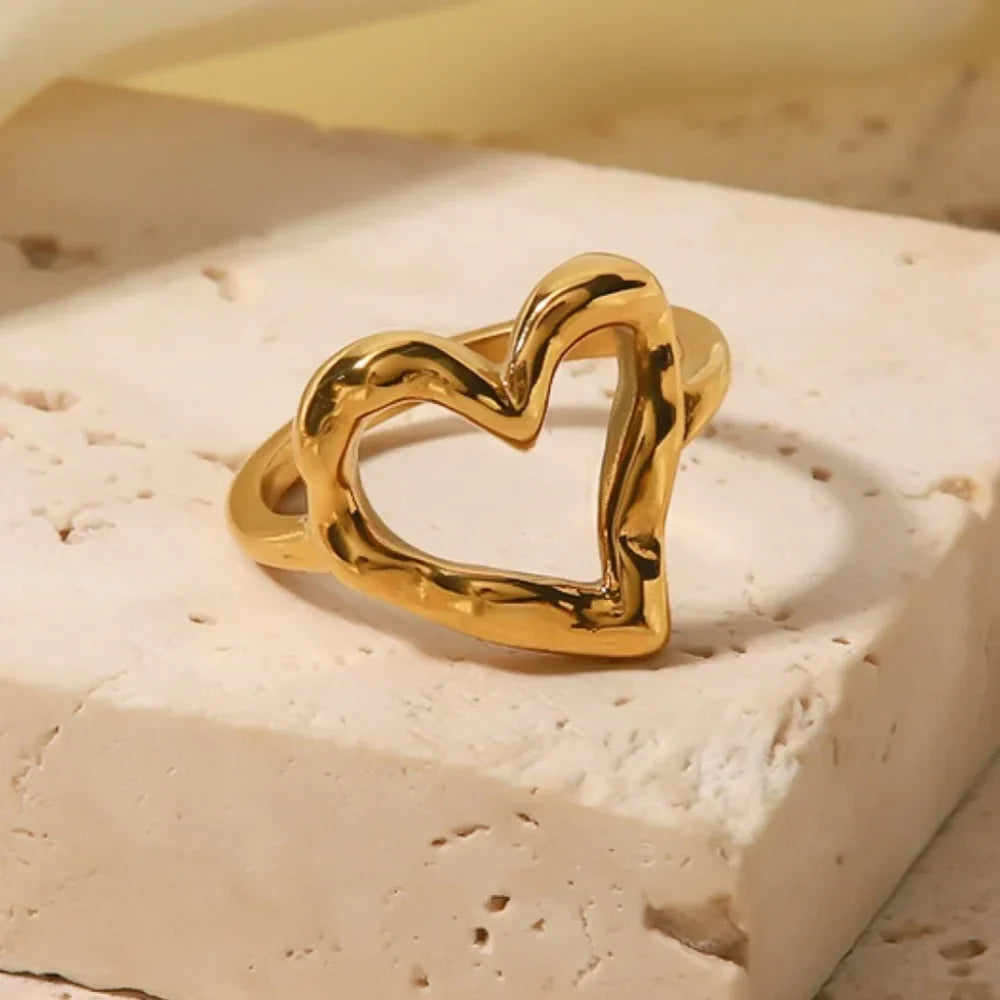 Stainless Steel Rings for Women Gold Color Love Heart Wedding statement Rings Stylish Jewelry Accessories Wholesale Dropshipping