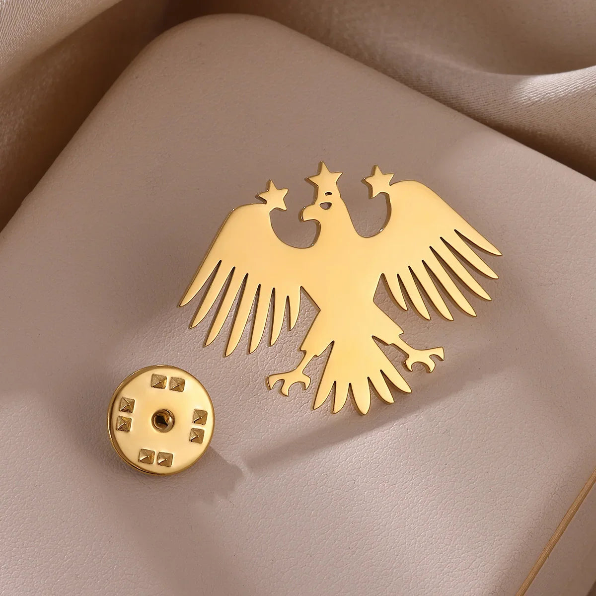 Gold Color Punk Eagle Stars Brooches For Men Women Fashion Geometric Animals Emblem Brooch Stainless Steel Jewelry Birthday Gift