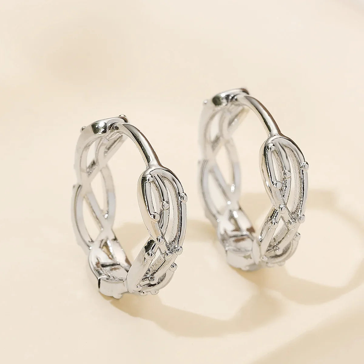 NEWBUY Simple Design Silver/Gold Color Knot Shape Cute Hoop Earrings For Women Minimalist Metal Style Jewelry Female