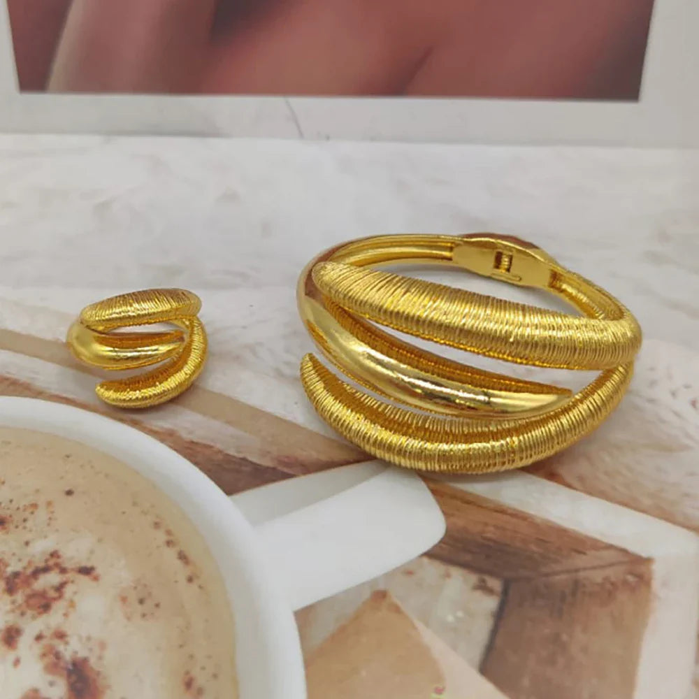 Trend Gold Color Jewelry Set for Women Cuff Bangle and Finger Ring Hollow Out Design Hand Bracelet Cocktail Ring Set Jewelry Set