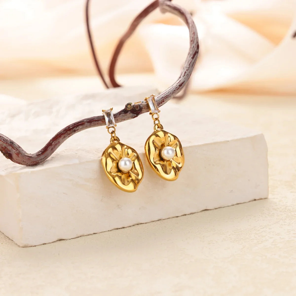 Vintage Gold Color Heart Hoop Earrings For Women Stainless Steel Geometric Piercing Earring Luxury Zircon Jewelry Wedding Gift