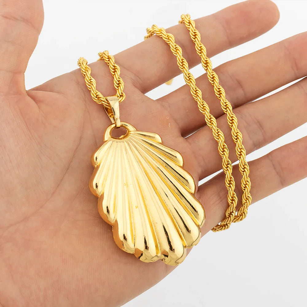 Dubai Gold Color Pendant  Hip Hop Personality style for Men Women Minimalist Jewelry Party Jewelry Birthday Gifts