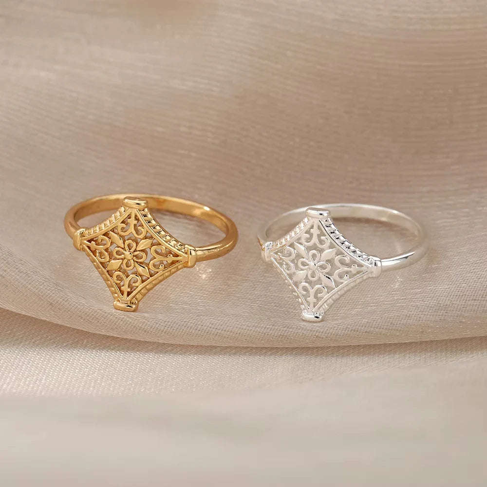 Vintage Hollow Flower Rings For Women Men Stainless Steel Gold Color Ring Aesthetic Wedding Couple Rings Boho Jewelry Gift