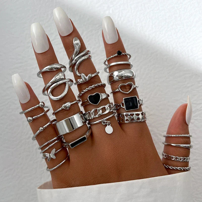 Vintage Irregularly Ring Set for Women Bohemian Gold Color Butterfly Snake Heart Geometric Rings Retro Boho Fashion Jewelry Gift