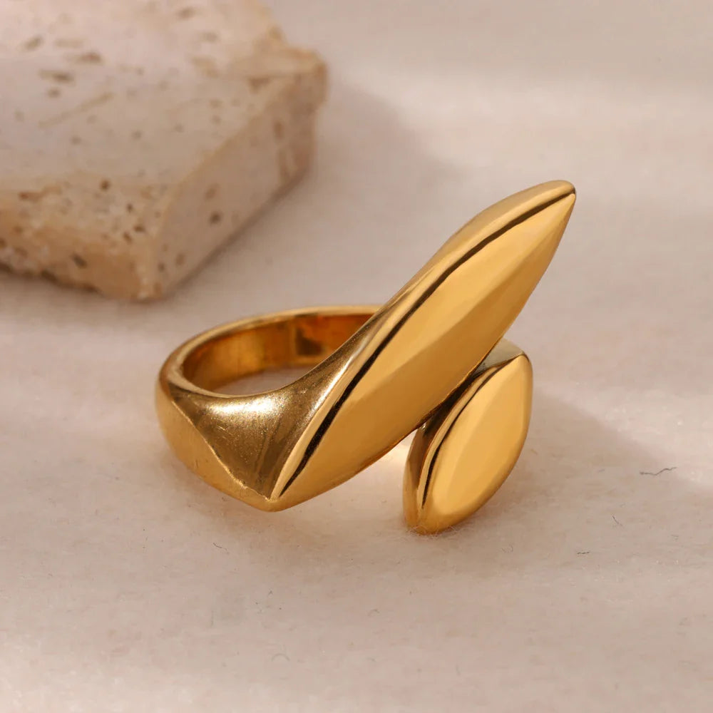 Unique Irregular Curved Rings for Women Vintage Matte Gold Color Geometric Adjustable Finger Rings Punk Party Wedding Jewelry
